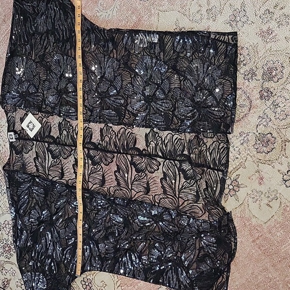 Anne Klein Black Mesh Floral Embroidered Sequined Cover Up Shawl Tunic Size S/M - Picture 8 of 11